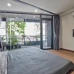 Khách sạn The Garden Capsule
